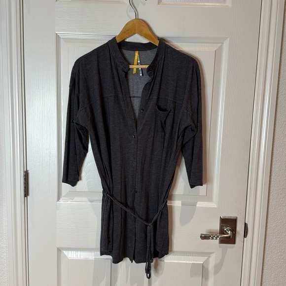 Lole grey 3/4 sleeve button up sweater shirt or whatever! Cute! - Picture 1 of 8